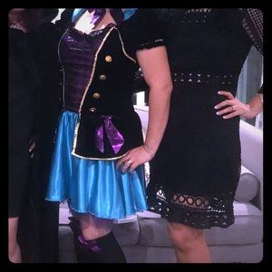 Lace Black dress size large but fits Medium